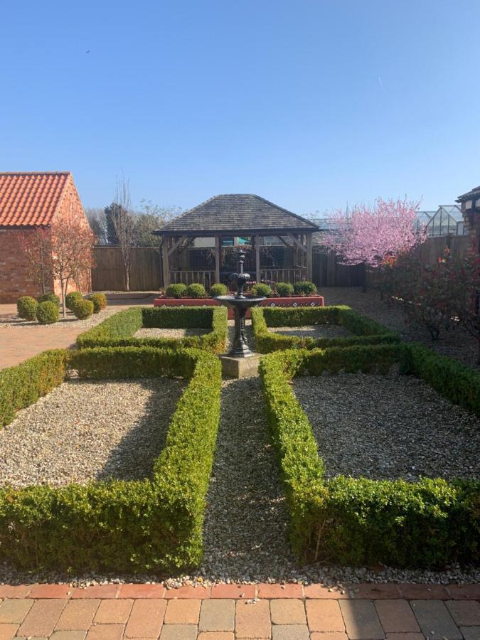 North Somercotes Meals Farm Holiday Cottages - The Stables מראה חיצוני תמונה
